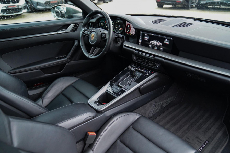 Porsche 911 Cabrio 3.0 Carrera | Sport Uitlaat | PASM Sport Suspension | LED Bi Xenon | Stoelverwarming | Aventuringroen | DAB+