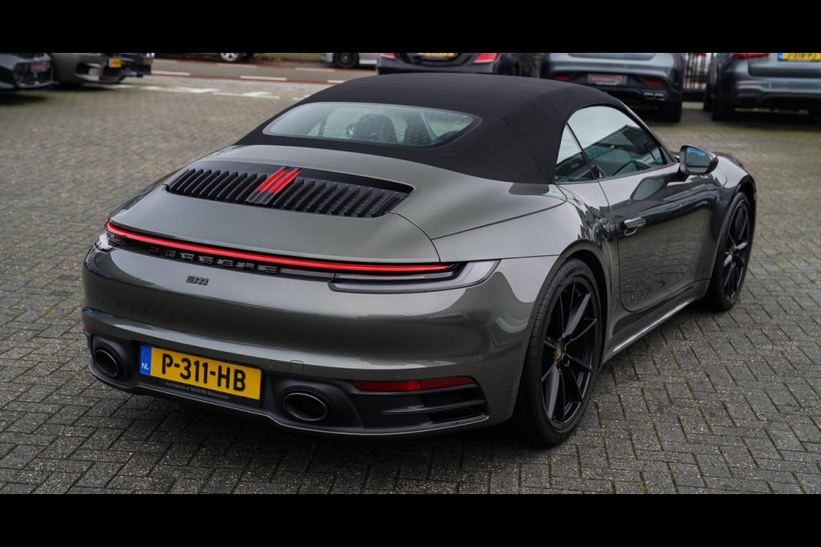 Porsche 911 Cabrio 3.0 Carrera | Sport Uitlaat | PASM Sport Suspension | LED Bi Xenon | Stoelverwarming | Aventuringroen | DAB+