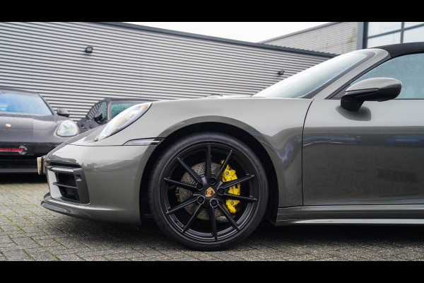 Porsche 911 Cabrio 3.0 Carrera | Sport Uitlaat | PASM Sport Suspension | LED Bi Xenon | Stoelverwarming | Aventuringroen | DAB+