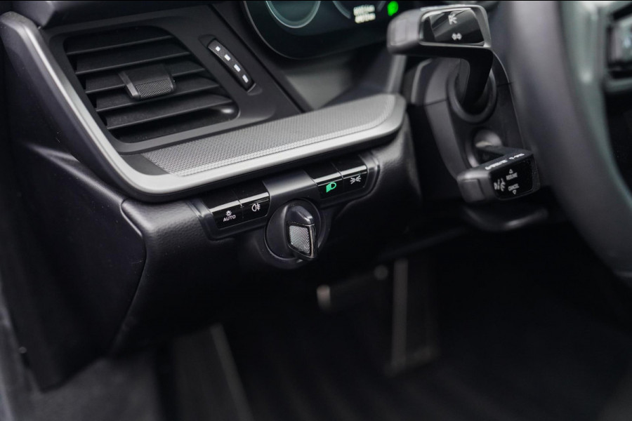 Porsche 911 Cabrio 3.0 Carrera | Sport Uitlaat | PASM Sport Suspension | LED Bi Xenon | Stoelverwarming | Aventuringroen | DAB+