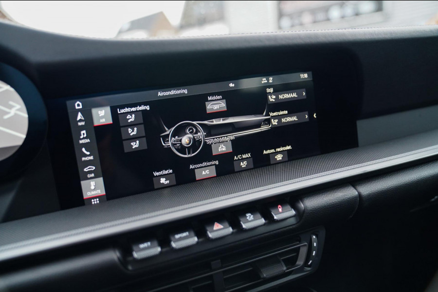 Porsche 911 Cabrio 3.0 Carrera | Sport Uitlaat | PASM Sport Suspension | LED Bi Xenon | Stoelverwarming | Aventuringroen | DAB+