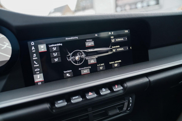 Porsche 911 Cabrio 3.0 Carrera | Sport Uitlaat | PASM Sport Suspension | LED Bi Xenon | Stoelverwarming | Aventuringroen | DAB+