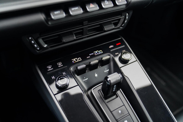 Porsche 911 Cabrio 3.0 Carrera | Sport Uitlaat | PASM Sport Suspension | LED Bi Xenon | Stoelverwarming | Aventuringroen | DAB+