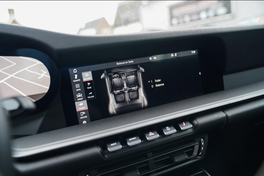 Porsche 911 Cabrio 3.0 Carrera | Sport Uitlaat | PASM Sport Suspension | LED Bi Xenon | Stoelverwarming | Aventuringroen | DAB+