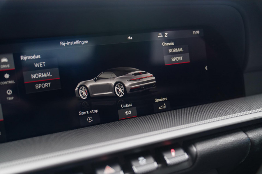 Porsche 911 Cabrio 3.0 Carrera | Sport Uitlaat | PASM Sport Suspension | LED Bi Xenon | Stoelverwarming | Aventuringroen | DAB+