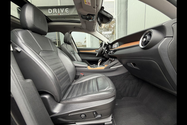Alfa Romeo Stelvio 2.0 T AWD 280PK First Edition Black|Pano|Leder|Cam