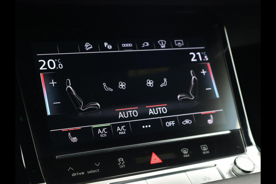 Audi Q8 e-tron 55 QUATTRO 115 kWh 408 PK S EDITION S-LINE + TREKHAAK 1800 KG | LUCHTVERING | HEAD-UP | LEDER SPORTINTERIEUR