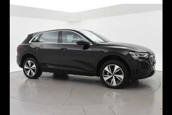 Audi Q8 e-tron 55 QUATTRO 115 kWh 408 PK S EDITION S-LINE + TREKHAAK 1800 KG | LUCHTVERING | HEAD-UP | LEDER SPORTINTERIEUR