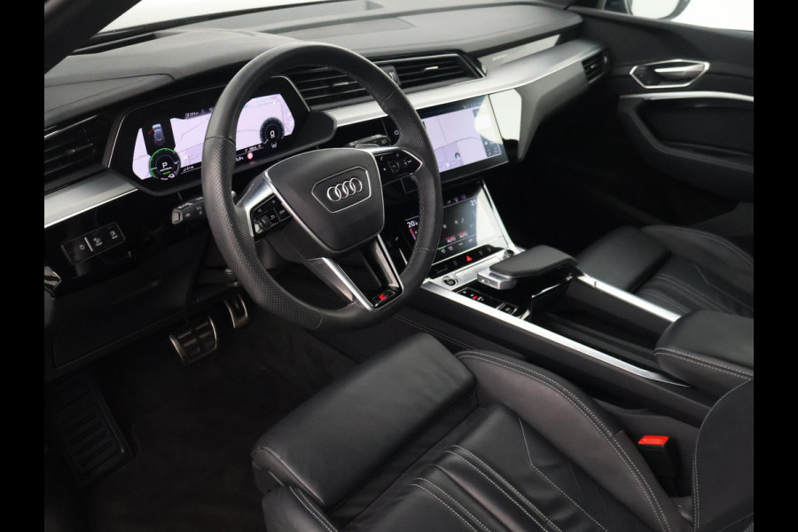 Audi Q8 e-tron 55 QUATTRO 115 kWh 408 PK S EDITION S-LINE + TREKHAAK 1800 KG | LUCHTVERING | HEAD-UP | LEDER SPORTINTERIEUR