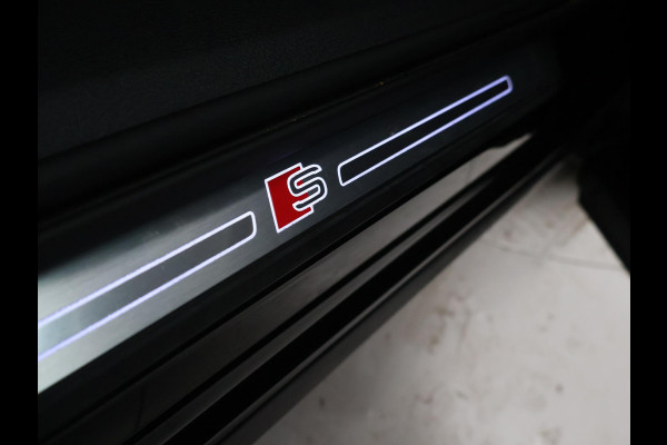 Audi Q8 e-tron 55 QUATTRO 115 kWh 408 PK S EDITION S-LINE + TREKHAAK 1800 KG | LUCHTVERING | HEAD-UP | LEDER SPORTINTERIEUR