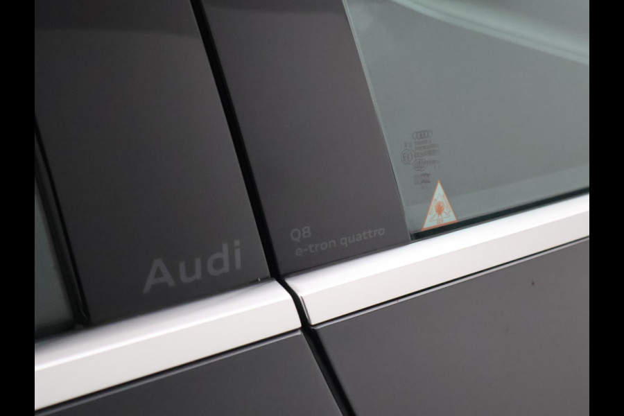 Audi Q8 e-tron 55 QUATTRO 115 kWh 408 PK S EDITION S-LINE + TREKHAAK 1800 KG | LUCHTVERING | HEAD-UP | LEDER SPORTINTERIEUR