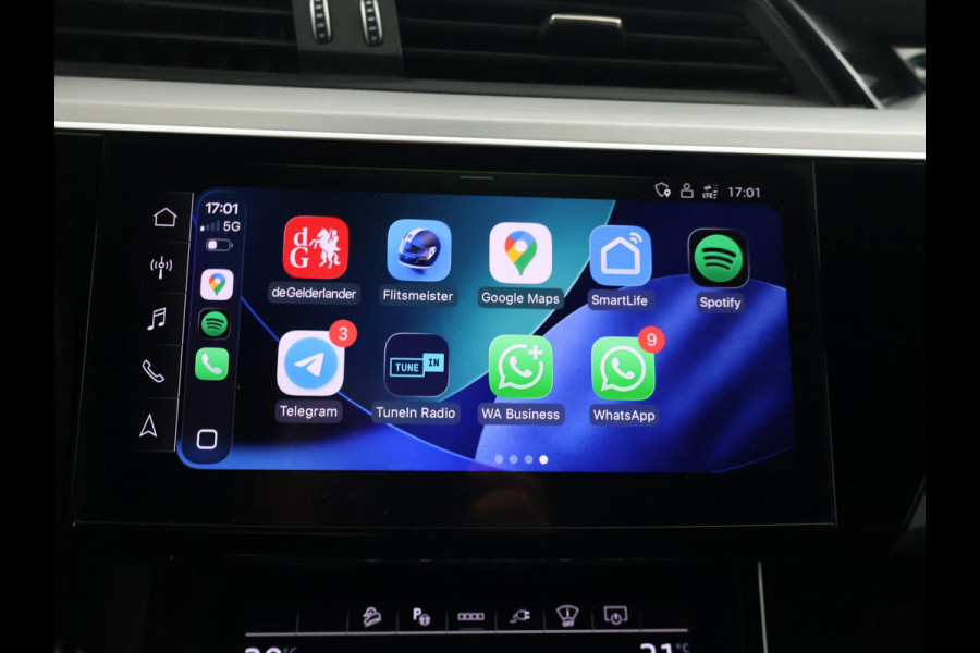 Audi Q8 e-tron 55 QUATTRO 115 kWh 408 PK S EDITION S-LINE + TREKHAAK 1800 KG | LUCHTVERING | HEAD-UP | LEDER SPORTINTERIEUR