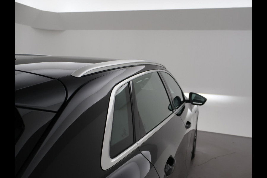 Audi Q8 e-tron 55 QUATTRO 115 kWh 408 PK S EDITION S-LINE + TREKHAAK 1800 KG | LUCHTVERING | HEAD-UP | LEDER SPORTINTERIEUR