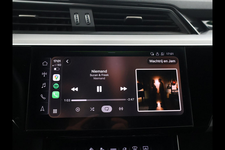 Audi Q8 e-tron 55 QUATTRO 115 kWh 408 PK S EDITION S-LINE + TREKHAAK 1800 KG | LUCHTVERING | HEAD-UP | LEDER SPORTINTERIEUR