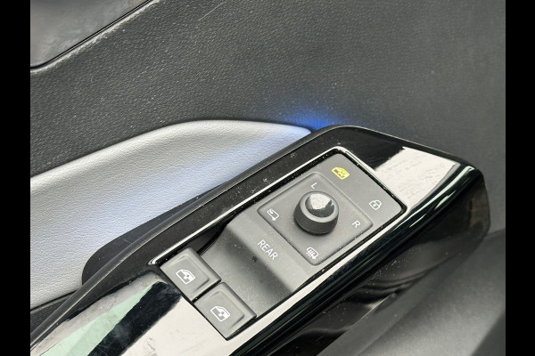 Volkswagen ID.3 First Max 58 kWh Pano/Camera/ACC/Stoelverw