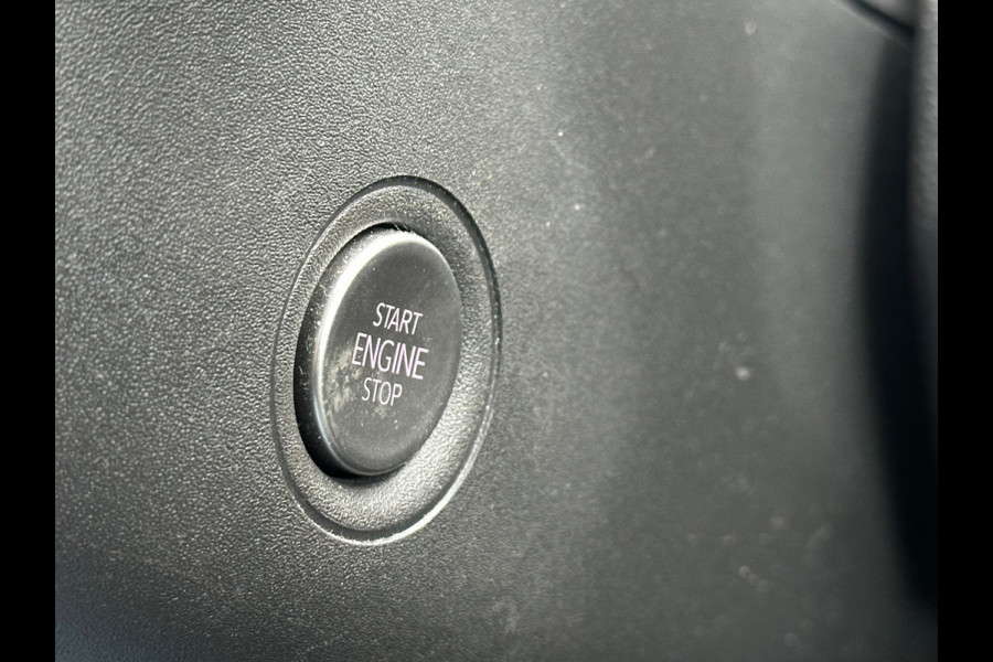 Volkswagen ID.3 First Max 58 kWh Pano/Camera/ACC/Stoelverw