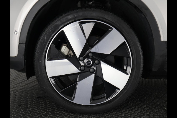 Volvo C40 RECHARGE TWIN INTRO AWD 78 KW/408 PK ACCU 92% BIJNA 2022.GARANTIE TOT 2032** 1800 KG TREKGEWICHT. PANODAK