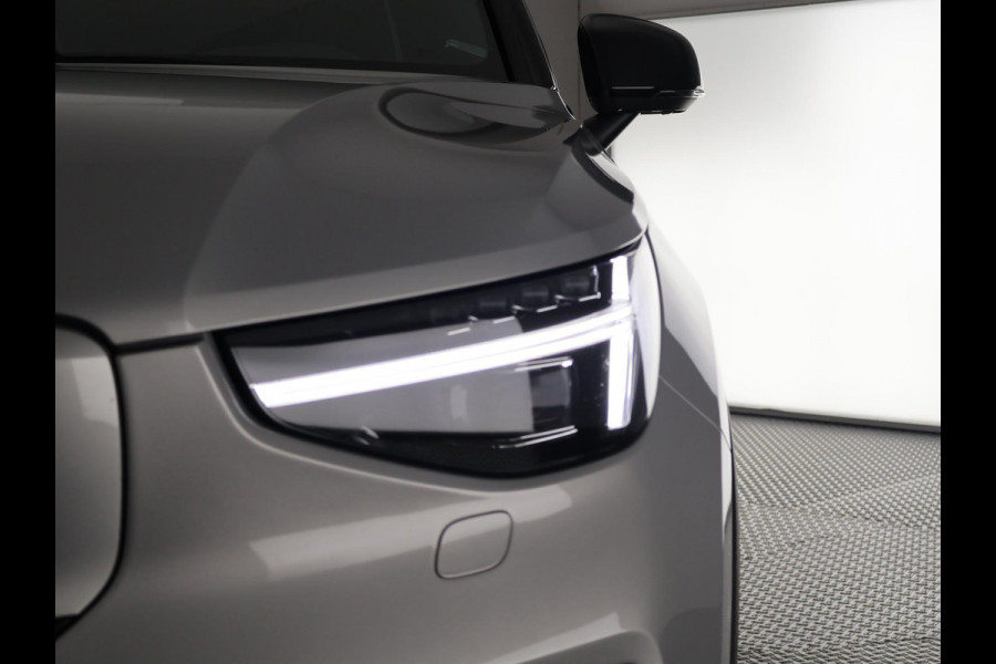 Volvo C40 RECHARGE TWIN INTRO AWD 78 KW/408 PK ACCU 92% BIJNA 2022.GARANTIE TOT 2032** 1800 KG TREKGEWICHT. PANODAK