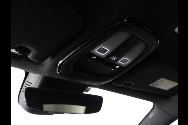 Volvo C40 RECHARGE TWIN INTRO AWD 78 KW/408 PK ACCU 92% BIJNA 2022.GARANTIE TOT 2032** 1800 KG TREKGEWICHT. PANODAK