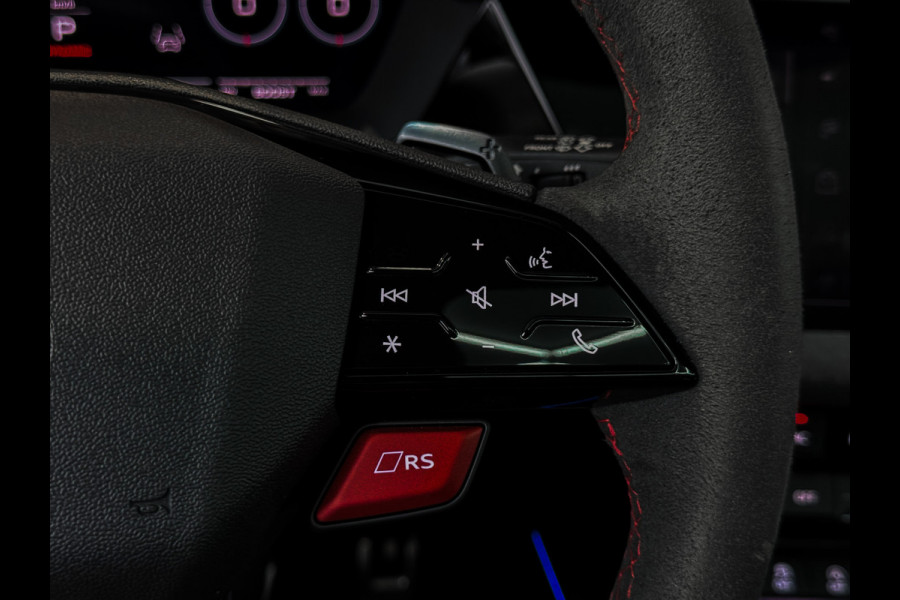 Audi RS3 Sportback 2.5 TFSI quattro PPF|RS-Schaalstoelen|Sonos|MatteGrijs|HUD|Alcantara|Vol!