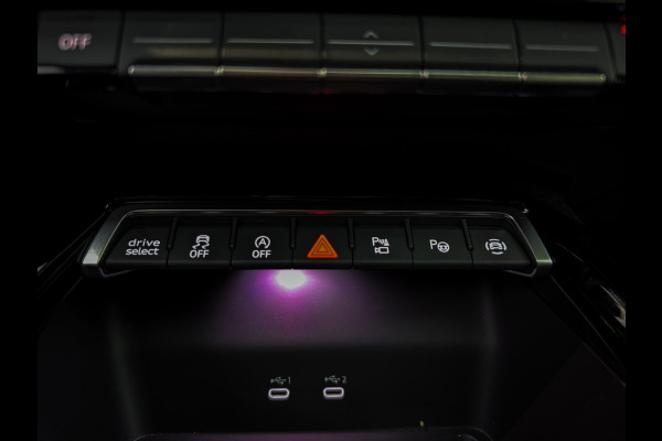 Audi RS3 Sportback 2.5 TFSI quattro PPF|RS-Schaalstoelen|Sonos|MatteGrijs|HUD|Alcantara|Vol!