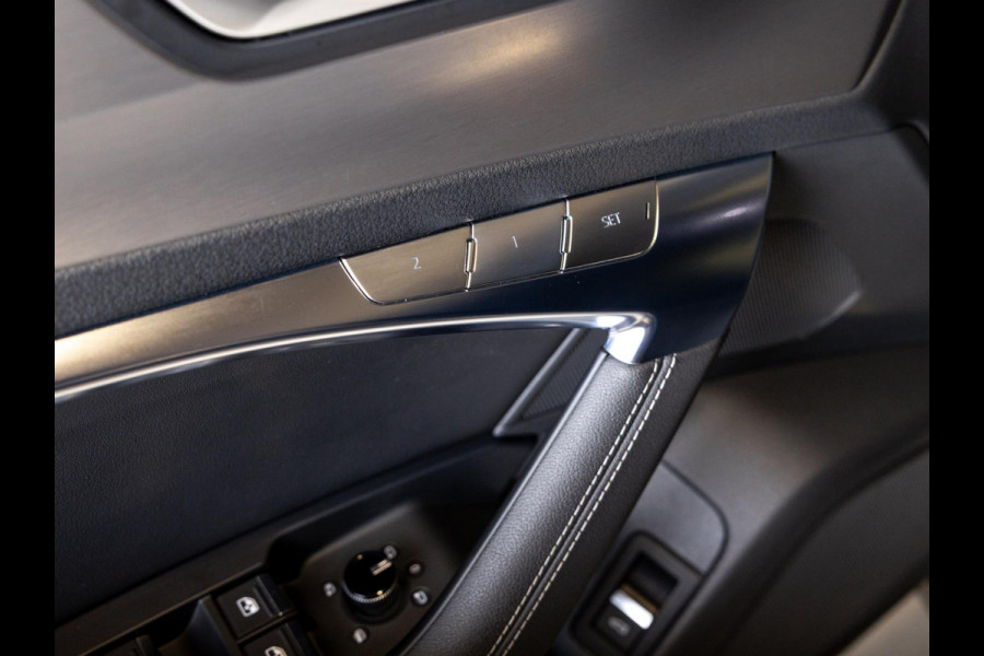 Audi A6 Avant 55 TFSI quattro S edition / 340pk / Maxton / Panorama dak / Achteruitrij camera /