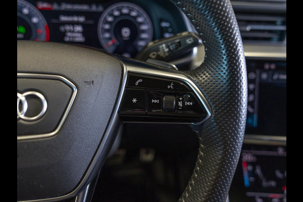 Audi A6 Avant 55 TFSI quattro S edition / 340pk / Maxton / Panorama dak / Achteruitrij camera /