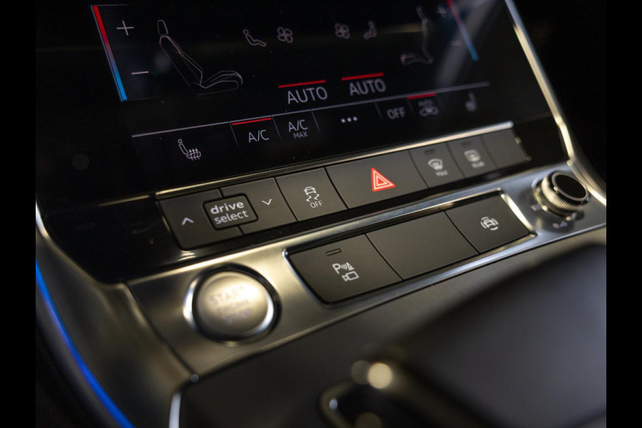 Audi A6 Avant 55 TFSI quattro S edition / 340pk / Maxton / Panorama dak / Achteruitrij camera /