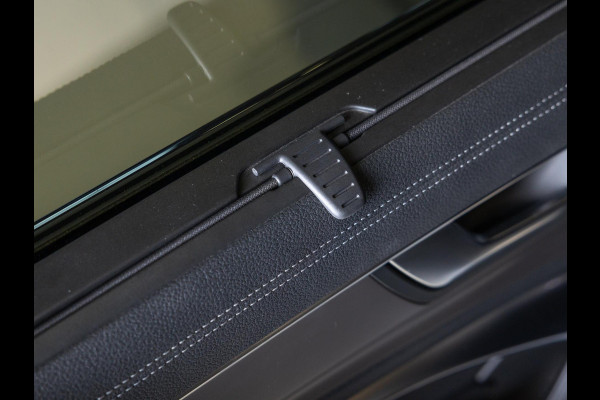 Audi A6 Avant 55 TFSI quattro S edition / 340pk / Maxton / Panorama dak / Achteruitrij camera /