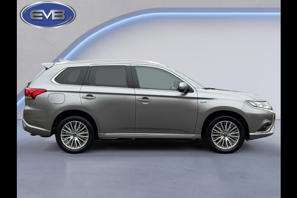 Mitsubishi Outlander 2.4 PHEV Pure+, vele opties, achteruitrijcamera, leder, 18 inch, 1 e eigenaar, NL auto met nationale auto pas