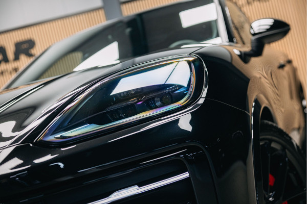 Porsche Cayenne Coupé 3.0 E-Hybrid Black Edition | Sport Chrono | Luchtvering | Adaptieve (18-voudige) sportstoelen met verwarming en verkoeling |