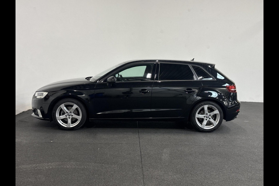 Audi A3 Sportback 35 TFSI CoD Design Pro Line Plus Automaat Navigatie Cruise control Climate control