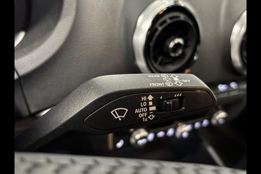 Audi A3 Sportback 35 TFSI CoD Design Pro Line Plus Automaat Navigatie Cruise control Climate control