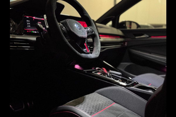 Volkswagen Golf 2.0 TSI GTI CLUBSPORT '45 Jahre' UNIEK | NIEUWSTAAT | VOL!
