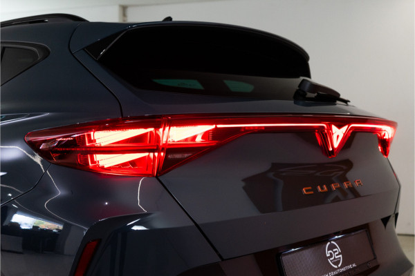 CUPRA Formentor 1.5 TSI e-Hybrid VZ Performance 272PK Facelift | Pano | Sennheiser | Sportstoelen | Matrix | VOL! Fabrieksgarantie