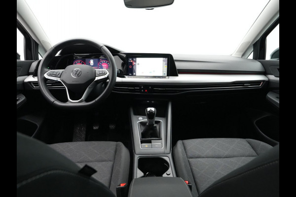 Volkswagen GOLF Variant 1.0 TSI 110pk Life Navigatie Wegkl. trekhaak Pdc privacy glas 109