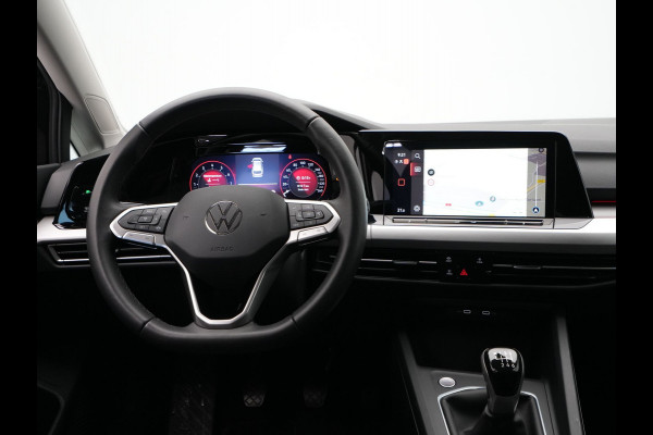 Volkswagen GOLF Variant 1.0 TSI 110pk Life Navigatie Wegkl. trekhaak Pdc privacy glas 109