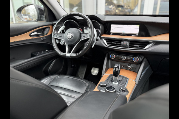 Alfa Romeo Stelvio 2.0 T AWD 280PK First Edition Black|Pano|Leder|Cam