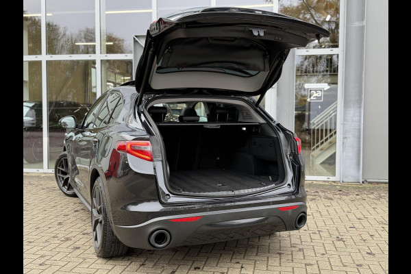 Alfa Romeo Stelvio 2.0 T AWD 280PK First Edition Black|Pano|Leder|Cam