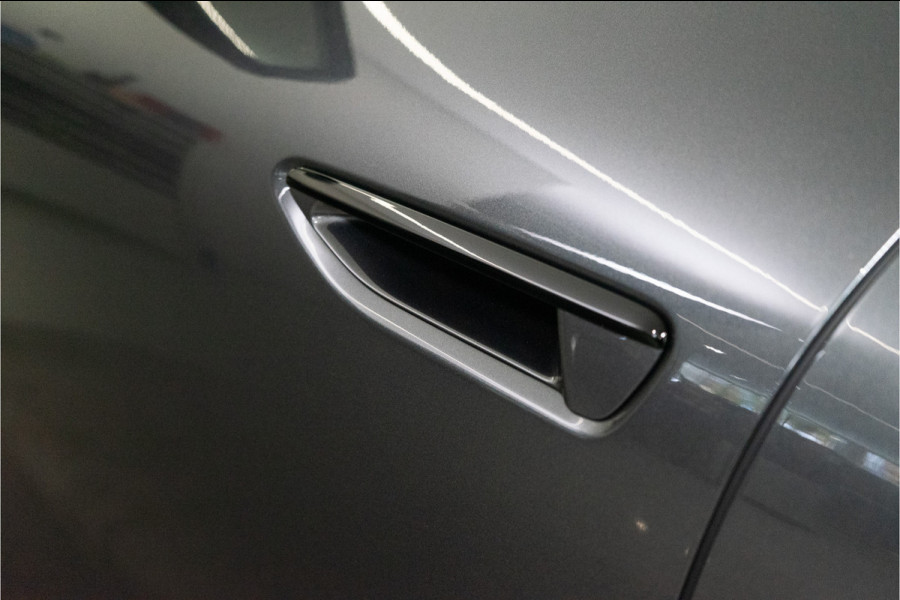 Audi A6 Avant C9 e-hybrid 270KW Quattro S Edition Competition 367PK | Tech Pro | B&O | Lucht | Trekhaak | Werkelijk VOL OPTIE! 5 jaar Fa