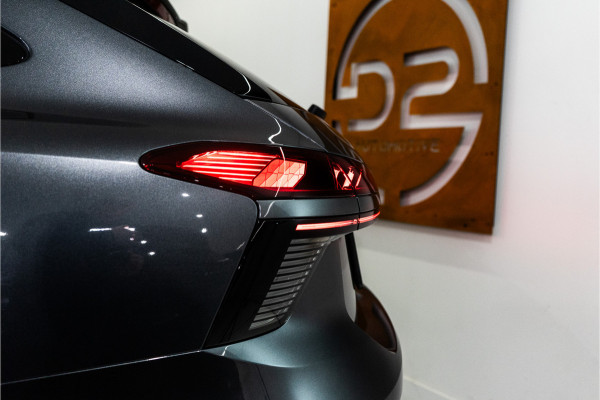 Audi A6 Avant C9 e-hybrid 270KW Quattro S Edition Competition 367PK | Tech Pro | B&O | Lucht | Trekhaak | Werkelijk VOL OPTIE! 5 jaar Fa