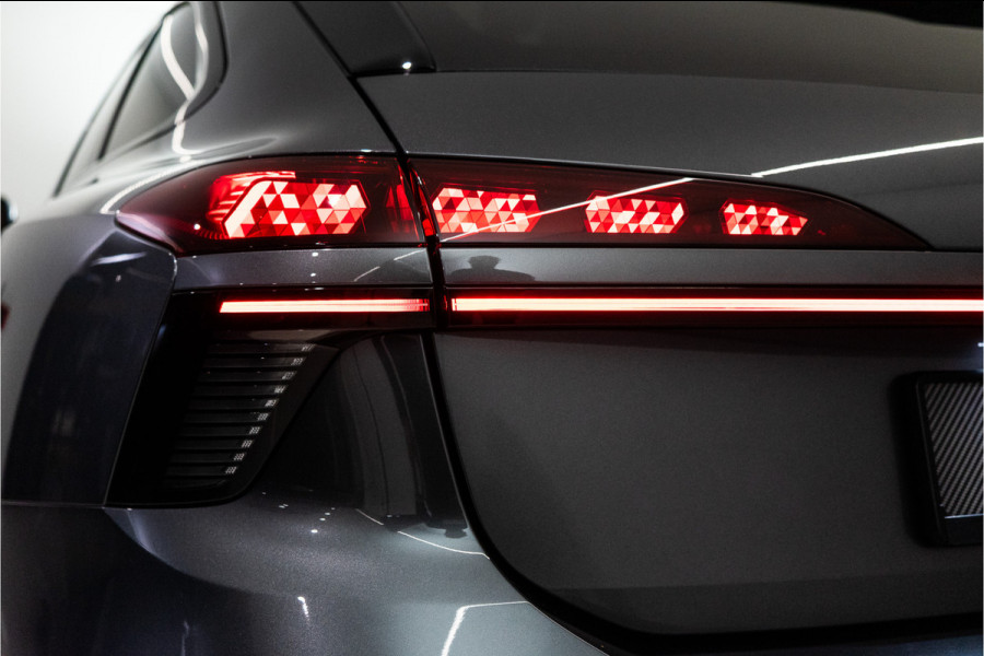 Audi A6 Avant C9 e-hybrid 270KW Quattro S Edition Competition 367PK | Tech Pro | B&O | Lucht | Trekhaak | Werkelijk VOL OPTIE! 5 jaar Fa