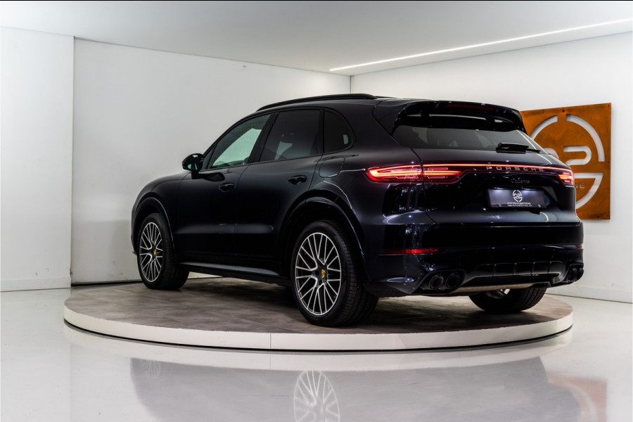 Porsche Cayenne 3.0 E-Hybrid Platinum Edition 462PK | NL AUTO | 1e Eigenaar NAP | Sport Design | Pano | Bose | Meedraaiende achteras | VOL OPTIE