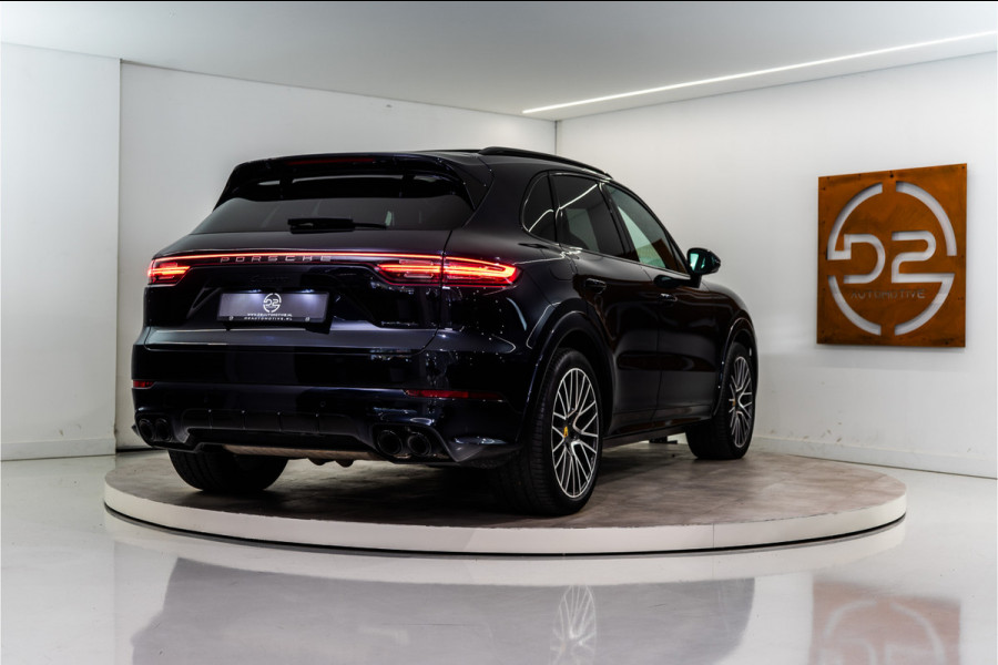 Porsche Cayenne 3.0 E-Hybrid Platinum Edition 462PK | NL AUTO | 1e Eigenaar NAP | Sport Design | Pano | Bose | Meedraaiende achteras | VOL OPTIE