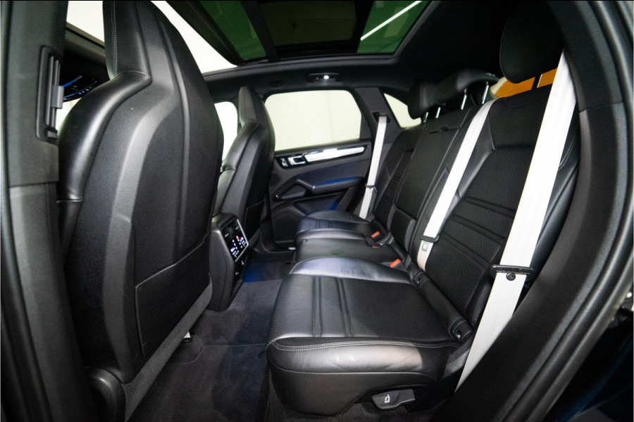 Porsche Cayenne 3.0 E-Hybrid Platinum Edition 462PK | NL AUTO | 1e Eigenaar NAP | Sport Design | Pano | Bose | Meedraaiende achteras | VOL OPTIE