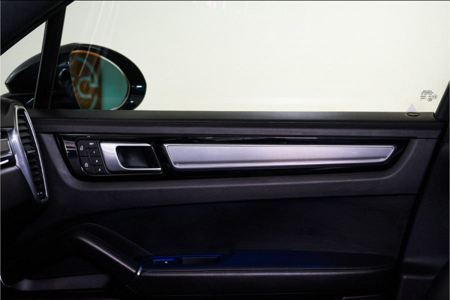 Porsche Cayenne 3.0 E-Hybrid Platinum Edition 462PK | NL AUTO | 1e Eigenaar NAP | Sport Design | Pano | Bose | Meedraaiende achteras | VOL OPTIE