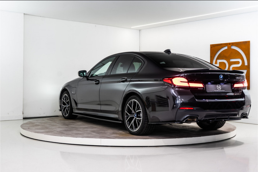 BMW 5 Serie 530e High Executive M-Sport 300PK | Laser | Pano | Leder | Sfeer | 12 MND Garantie