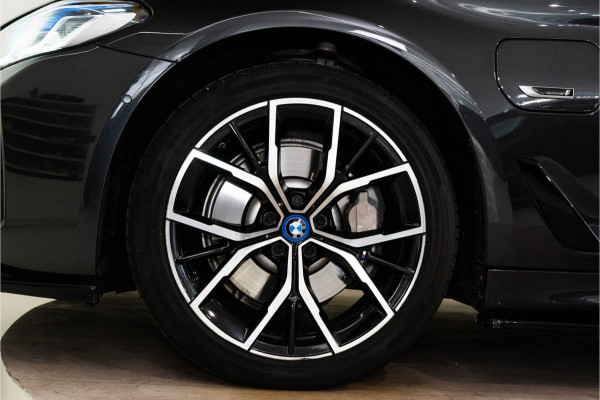 BMW 5 Serie 530e High Executive M-Sport 300PK | Laser | Pano | Leder | Sfeer | 12 MND Garantie