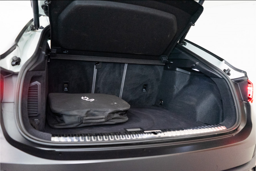 Audi Q3 Sportback 45 TFSI e Edition 245PK Matte Black | Pano | Sfeer | B&O | Memory | 12 MND Garantie