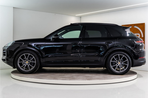 Porsche Cayenne 3.0 E-Hybrid Facelift 470PK | Luchtvering | Pano | Bose | Chrono | Sfeer | 24 MND Garantie